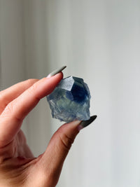 Load image into Gallery viewer, Fujian fluorite chunk with zoning
