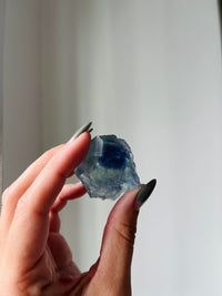 Load image into Gallery viewer, Fujian fluorite chunk with zoning
