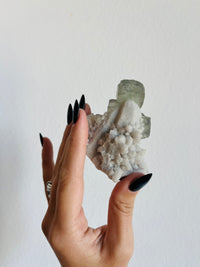 Load image into Gallery viewer, Candle Quartz with Fluorite
