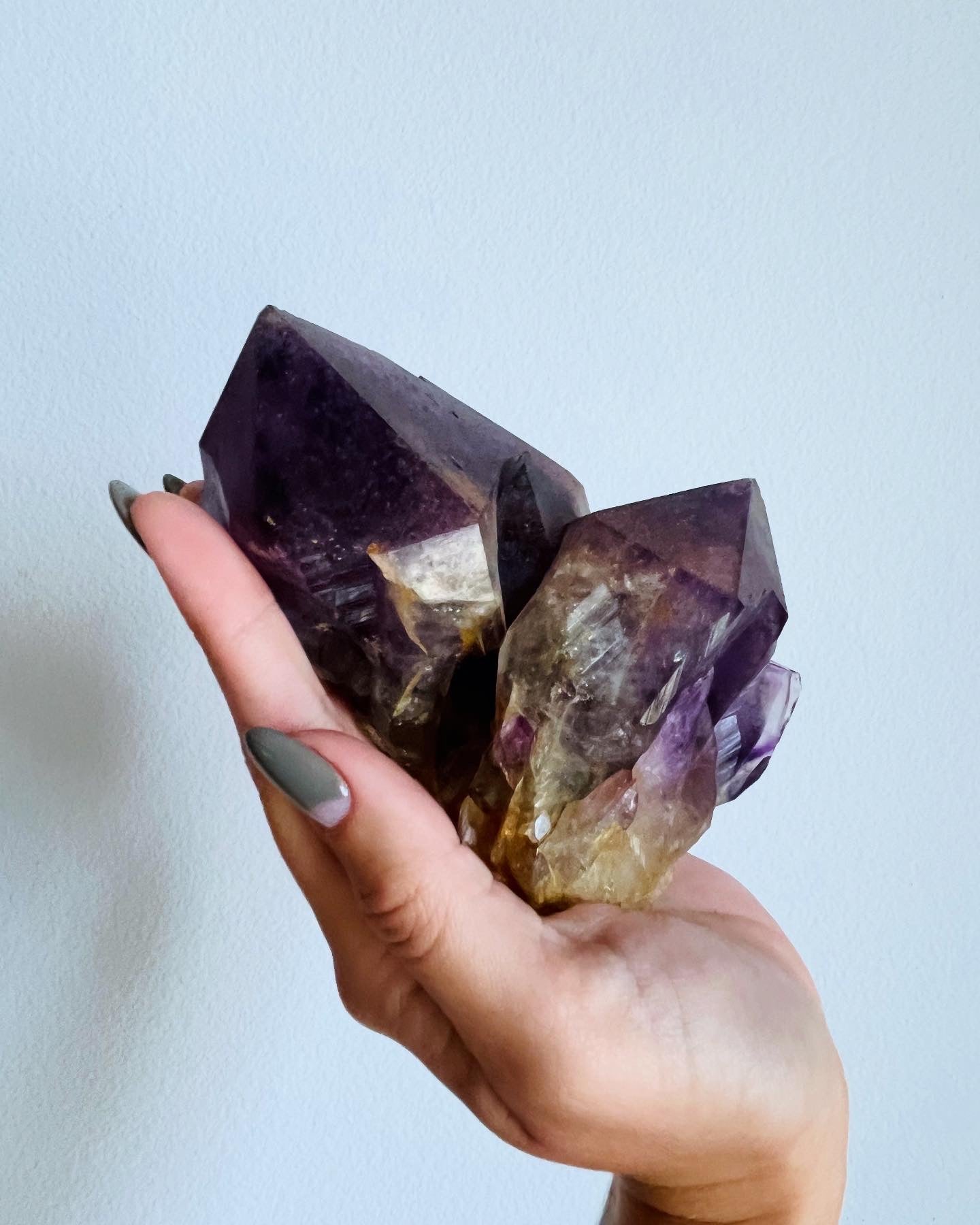Congo Amethyst / Large Twin | Lux & Lumen Crystals