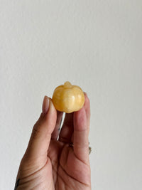 Load image into Gallery viewer, Orange Calcite Mini Pumpkins
