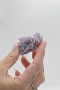 Load image into Gallery viewer, Grape Agate
